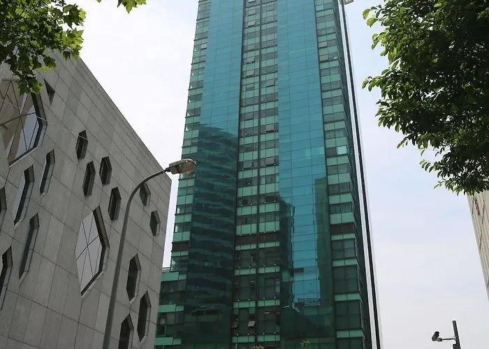 Shanghai Cosmo World Union Service Apartment